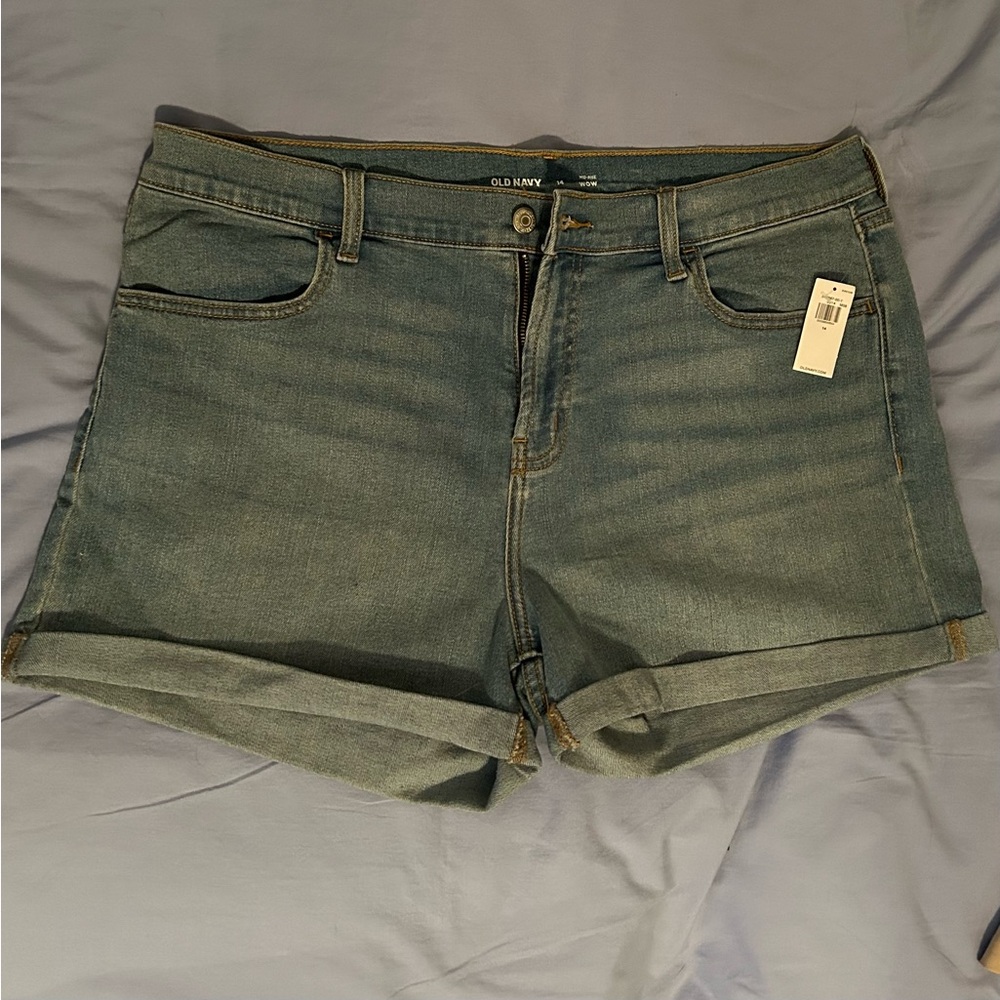 OLD NAVY MID RISE SIZE 14 NEW